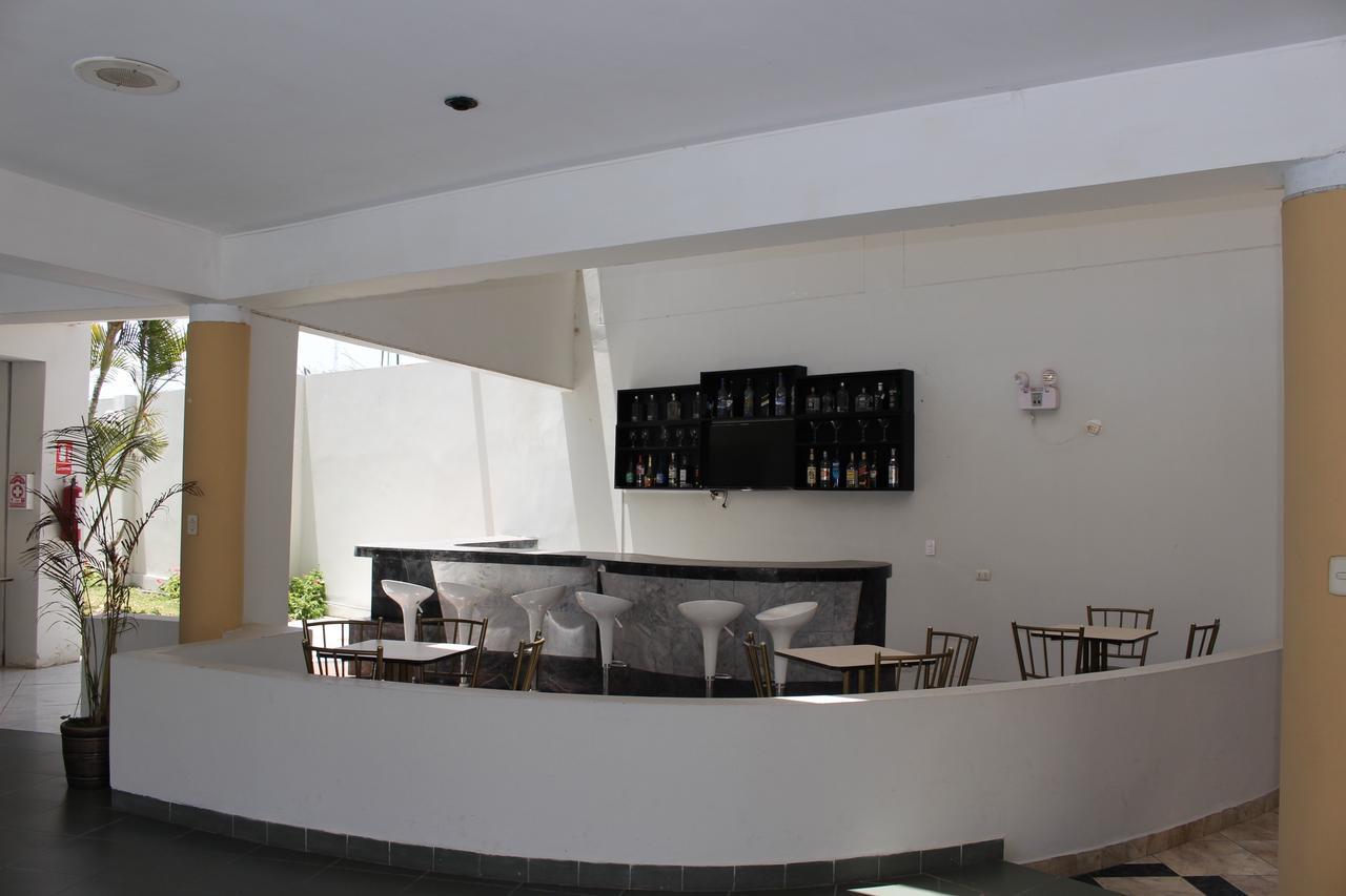 Hotel Embassy