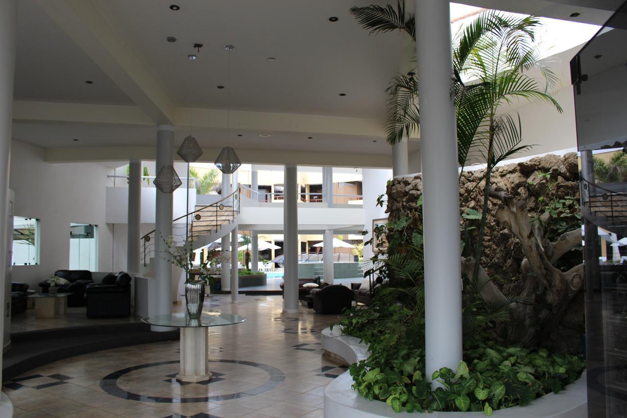 Hotel Embassy 3*